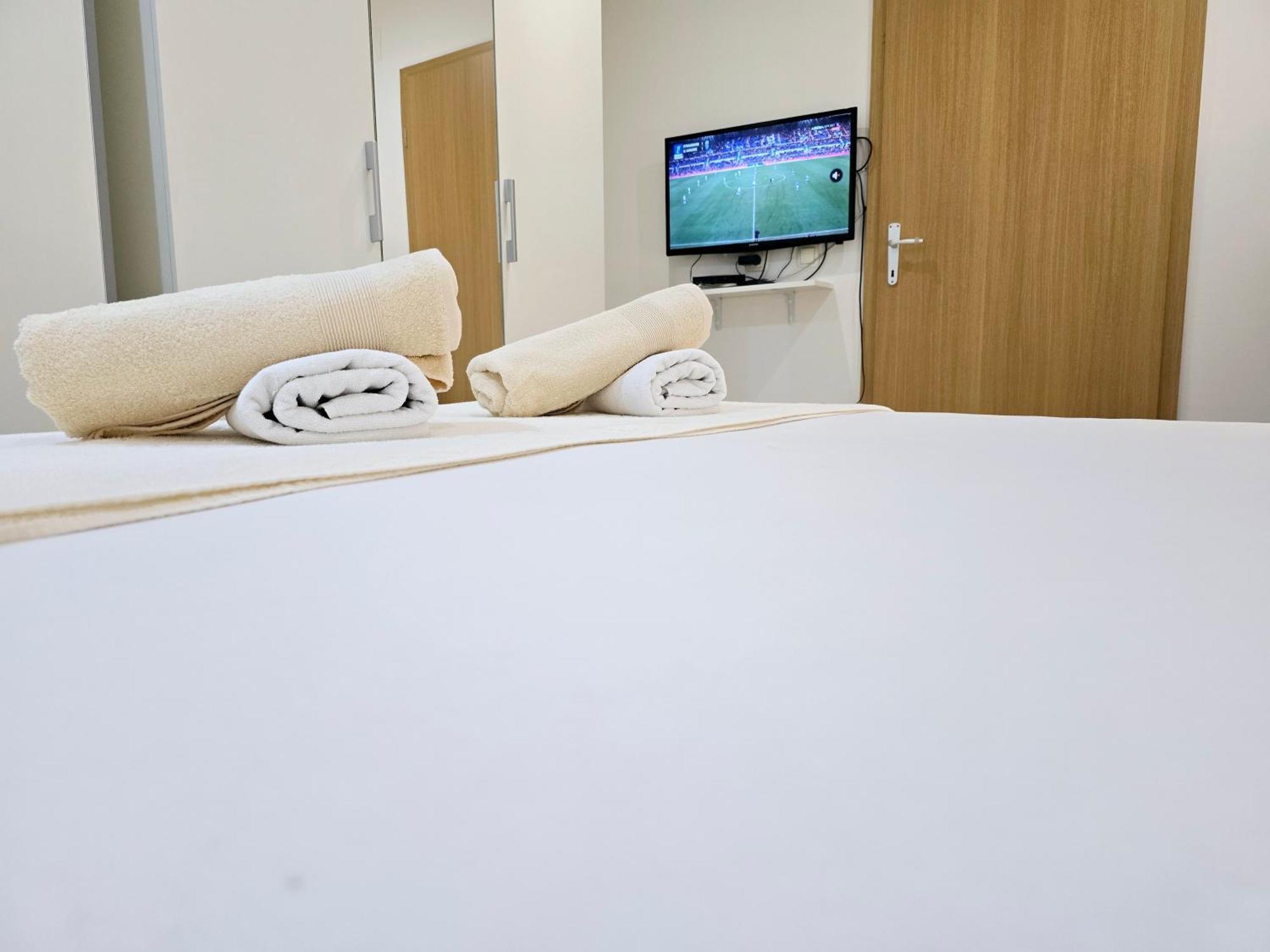 Apartment Blanca With Jacuzzi,Terase And Private Parking Каштела Екстер'єр фото