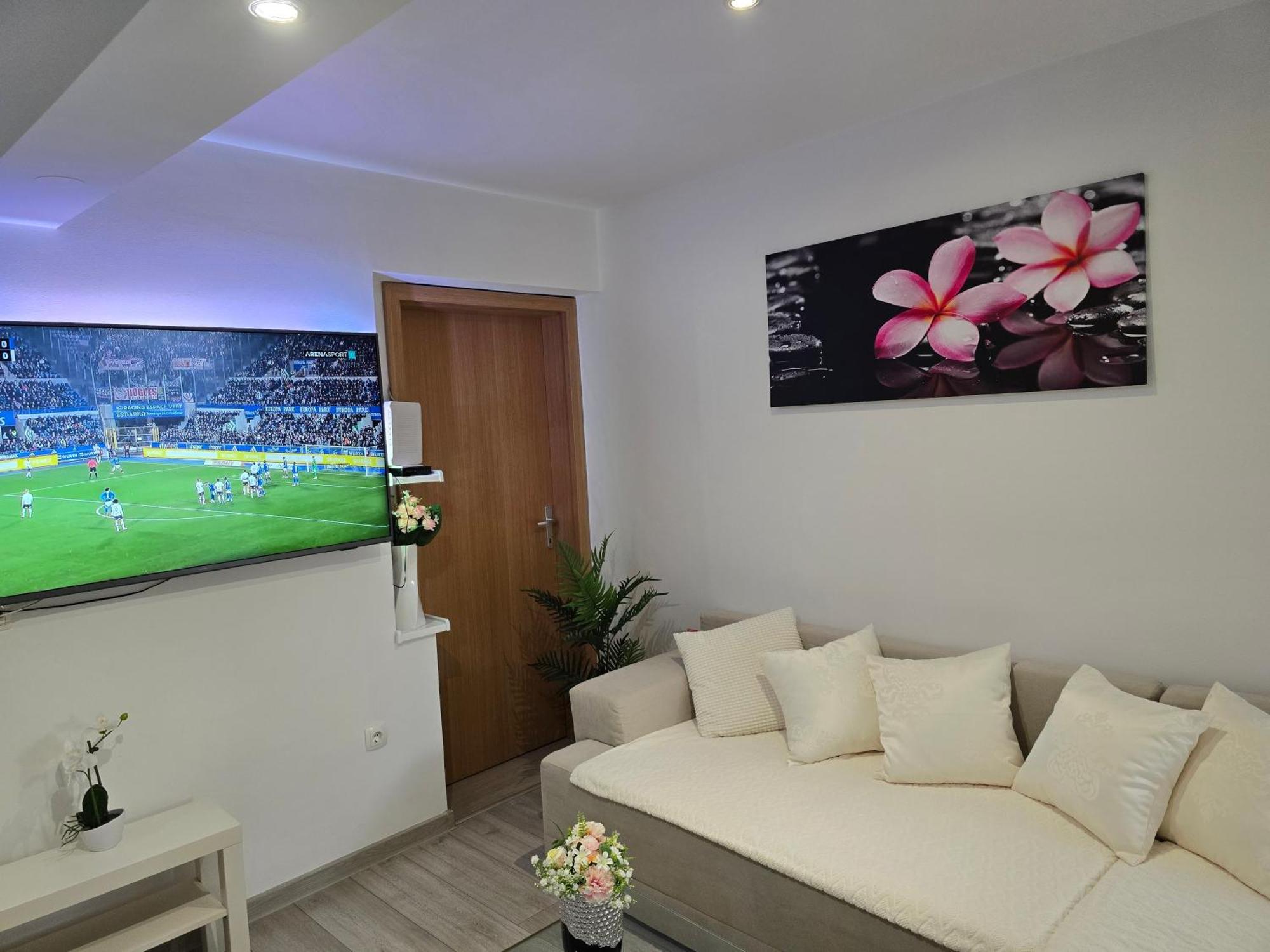 Apartment Blanca With Jacuzzi,Terase And Private Parking Каштела Екстер'єр фото