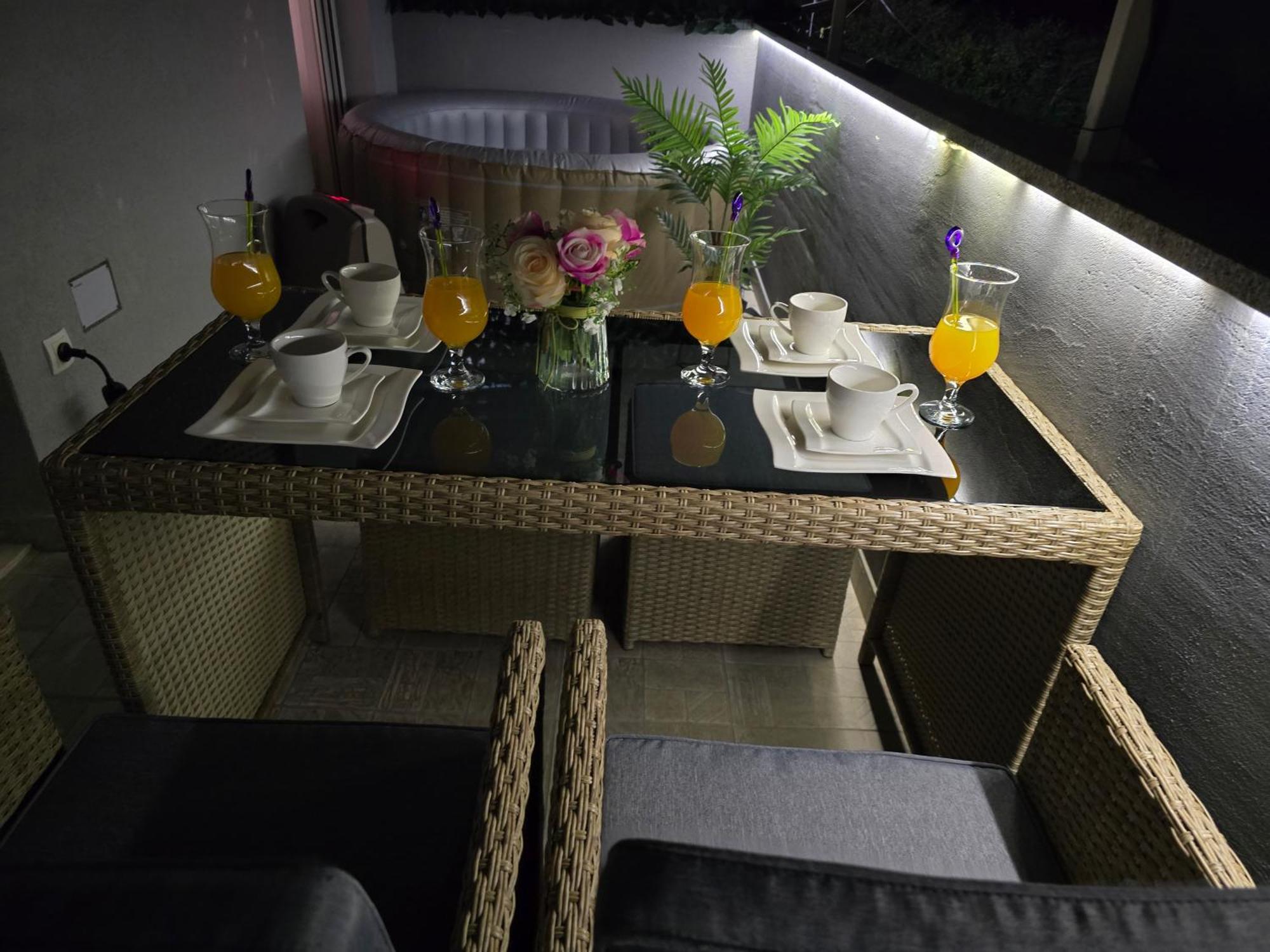 Apartment Blanca With Jacuzzi,Terase And Private Parking Каштела Екстер'єр фото