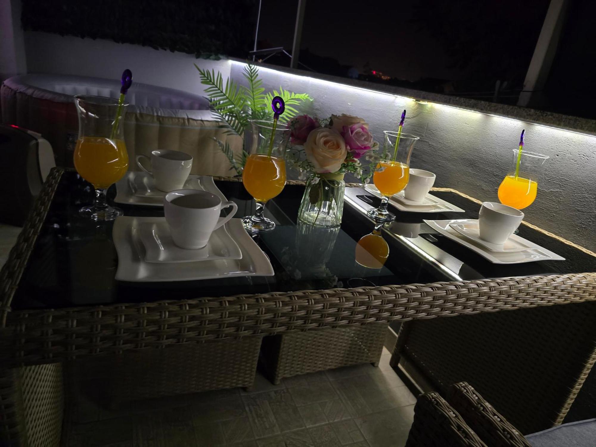 Apartment Blanca With Jacuzzi,Terase And Private Parking Каштела Екстер'єр фото