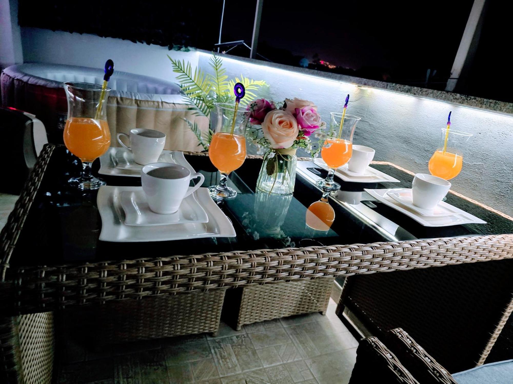 Apartment Blanca With Jacuzzi,Terase And Private Parking Каштела Екстер'єр фото